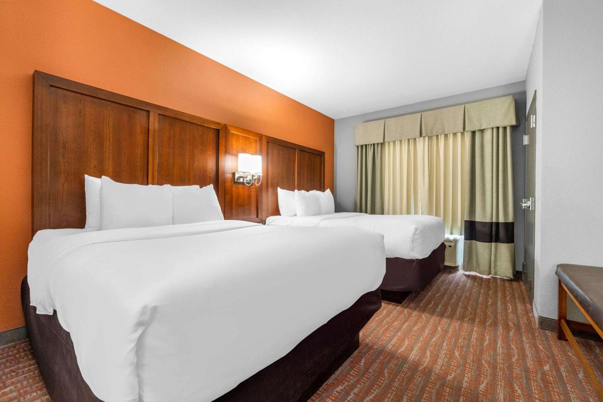 Comfort Suites Jackson I-40 Eksteriør billede